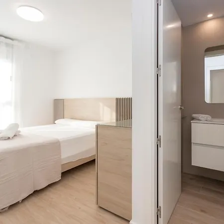 Daire Marina Real Ii Atico By Bookindenia *