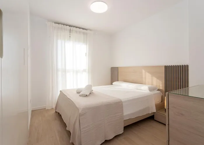 דירה Marina Real Ii Atico By Bookindenia *